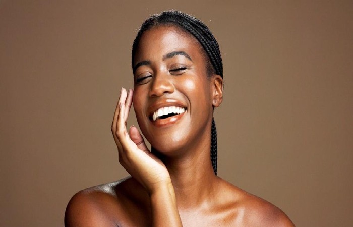 Small Habits That Support Radiant-Looking Skin